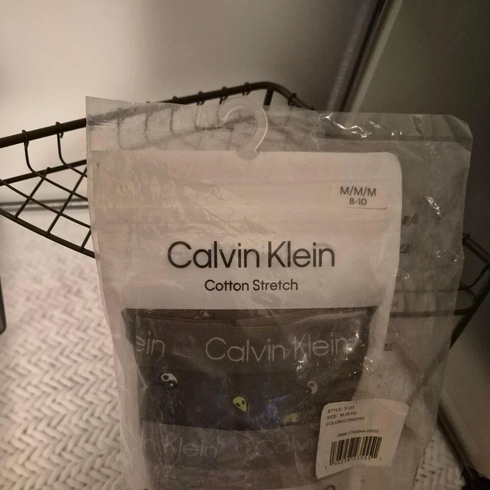 Calvin Klein 2 pk of boys cotton stretch Boxer Briefs Size med 8-10 #boys #calvi